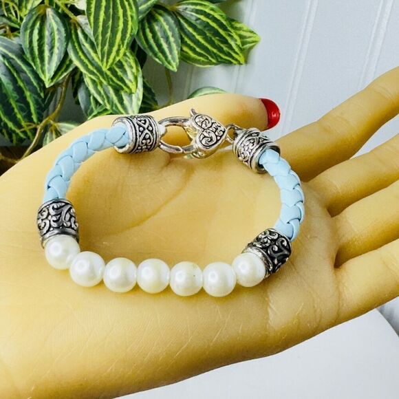 Vintage Faux Pearl & Baby Blue Leather Braided Bracelet Heart Lobster Clasp 4131 - Picture 5 of 10